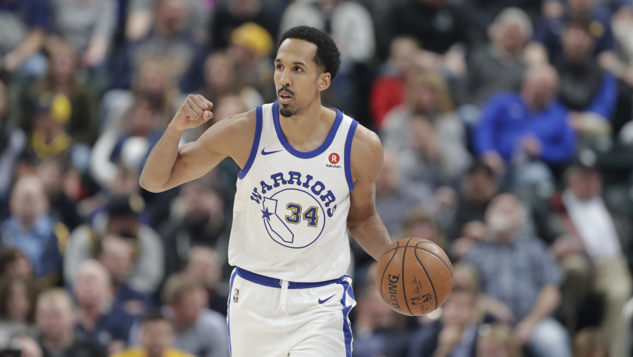 中投靓仔！祝前NBA球员利文斯顿40岁生日快乐！